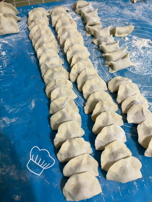 香菇胡萝卜猪肉馅饺子