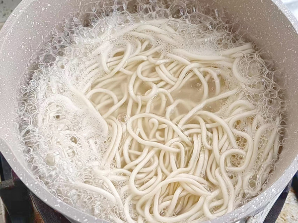 酸辣爽口凉拌面