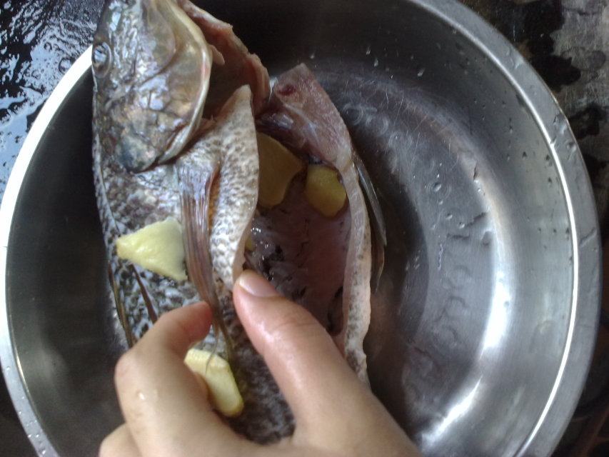 清蒸罗非鱼这样做更好吃！