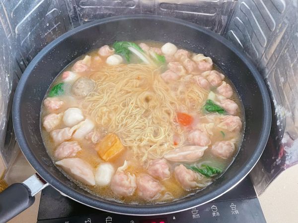 番茄云吞竹升面