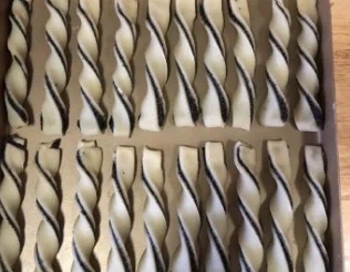 黑芝麻酥条的做法