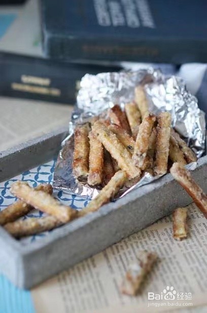 小朋友都爱吃的挂霜海苔饼干棒做法