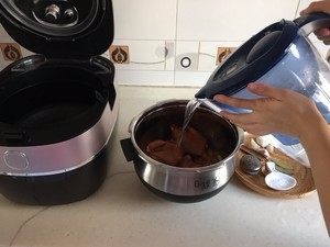 入口易化又养颜抗衰的猪手这样做怎么也不会油腻