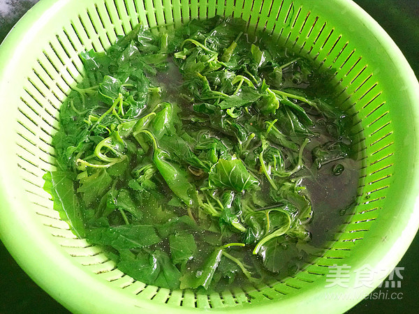 凉拌灰灰菜的做法