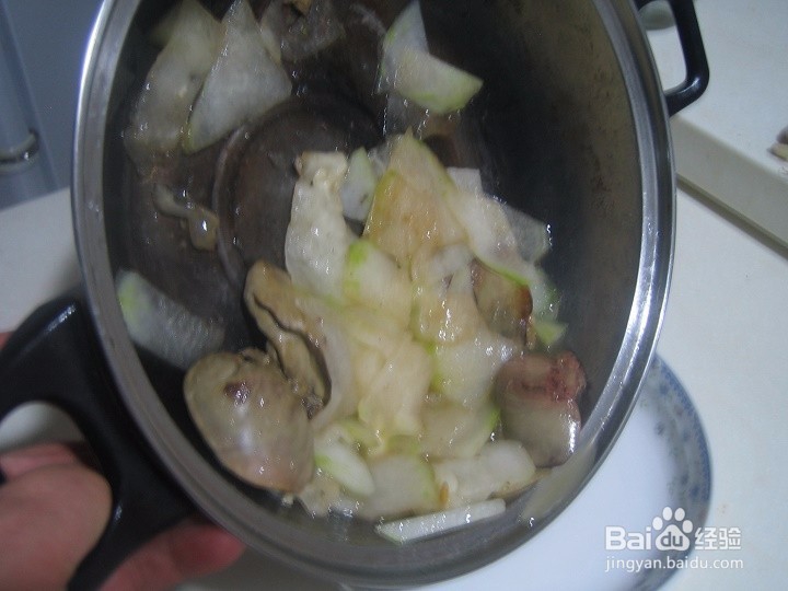 老年人怎样用相机单手拍出锅菜肴