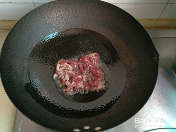 如何制作牛肉红蘑烩烤麸