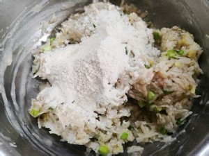 怎么做美味的炸藕丸