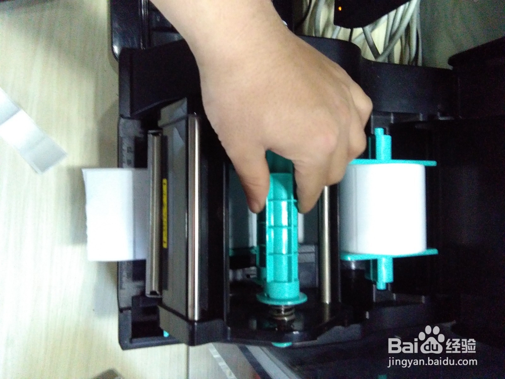 怎样安装博思得的打印机标签纸