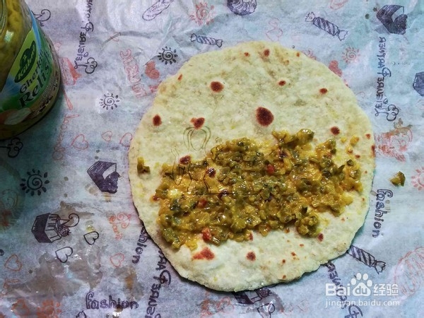 怎么做酸青瓜午餐肉卷饼