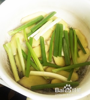 葱油焖鸡的做法