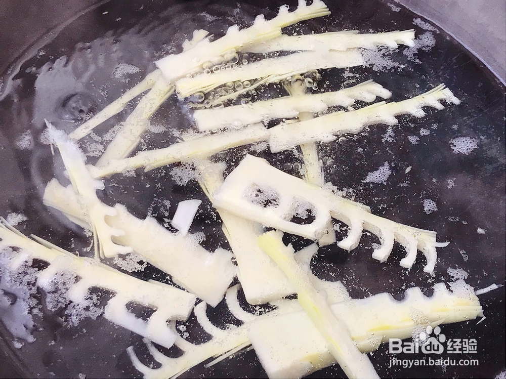 荠菜春笋豆腐汤