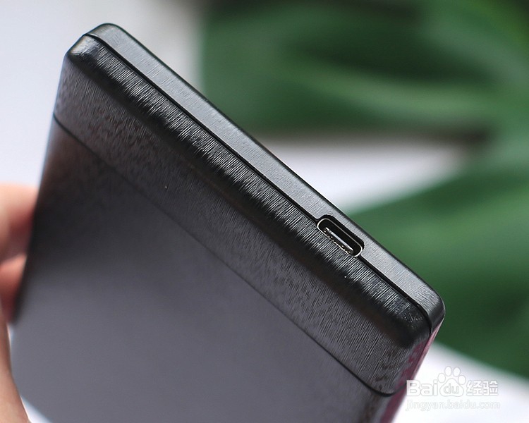 高速C插口2.5寸硬盘盒装配体验