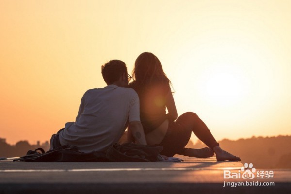 如何跟喜欢的男生聊天？有哪些经验可以借鉴？