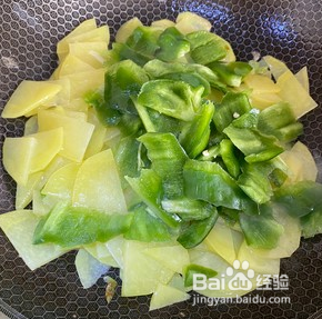 青椒炒土豆片的简单做法