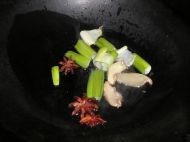 如何自做炖排骨,小伙伴们速来观看