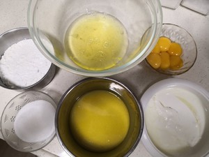 自制酸奶蛋糕的做法