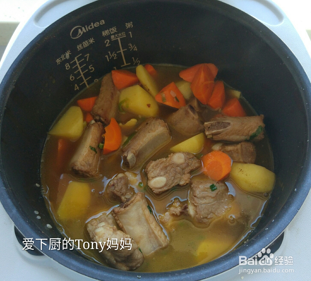 懒人菜谱土豆排骨焖饭香喷喷的做法