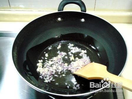 红花焖饭配蔬菜海鲜