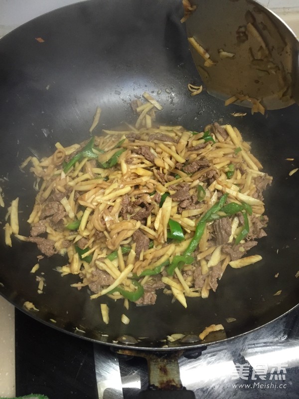 冬笋杏鲍菇炒牛肉