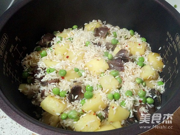 腊肉焖饭的做法