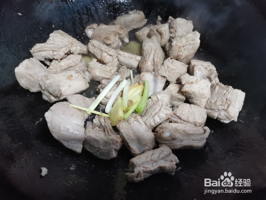 如何做玉米排骨汤?