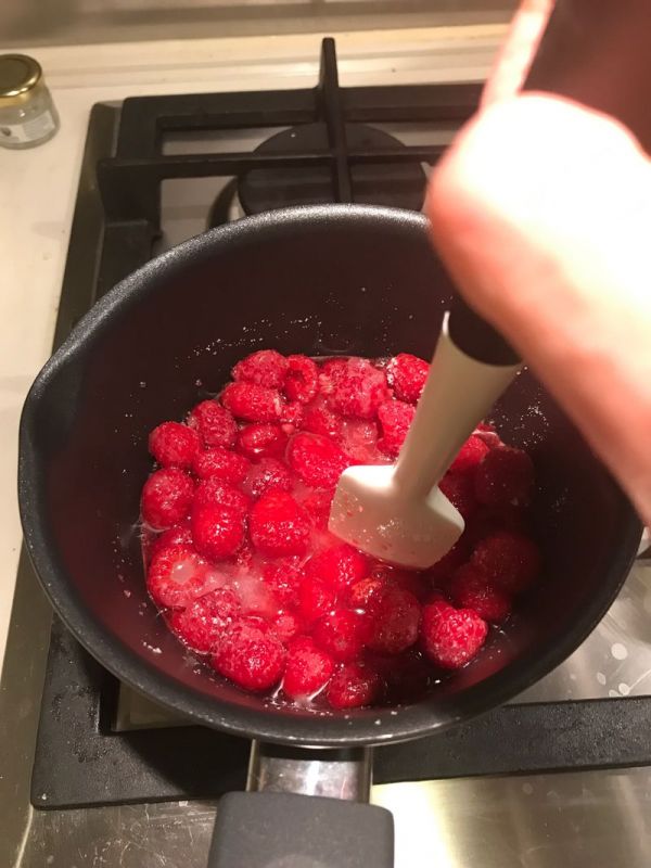 意式树莓马卡龙