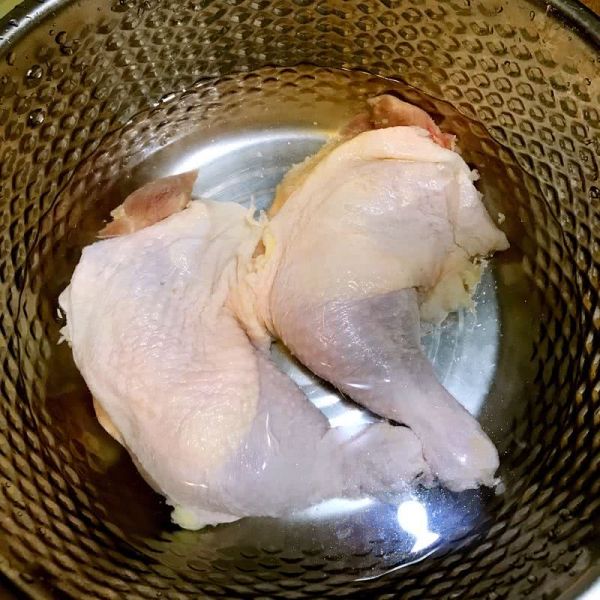 黑椒鸡腿肉芝士菠萝堡