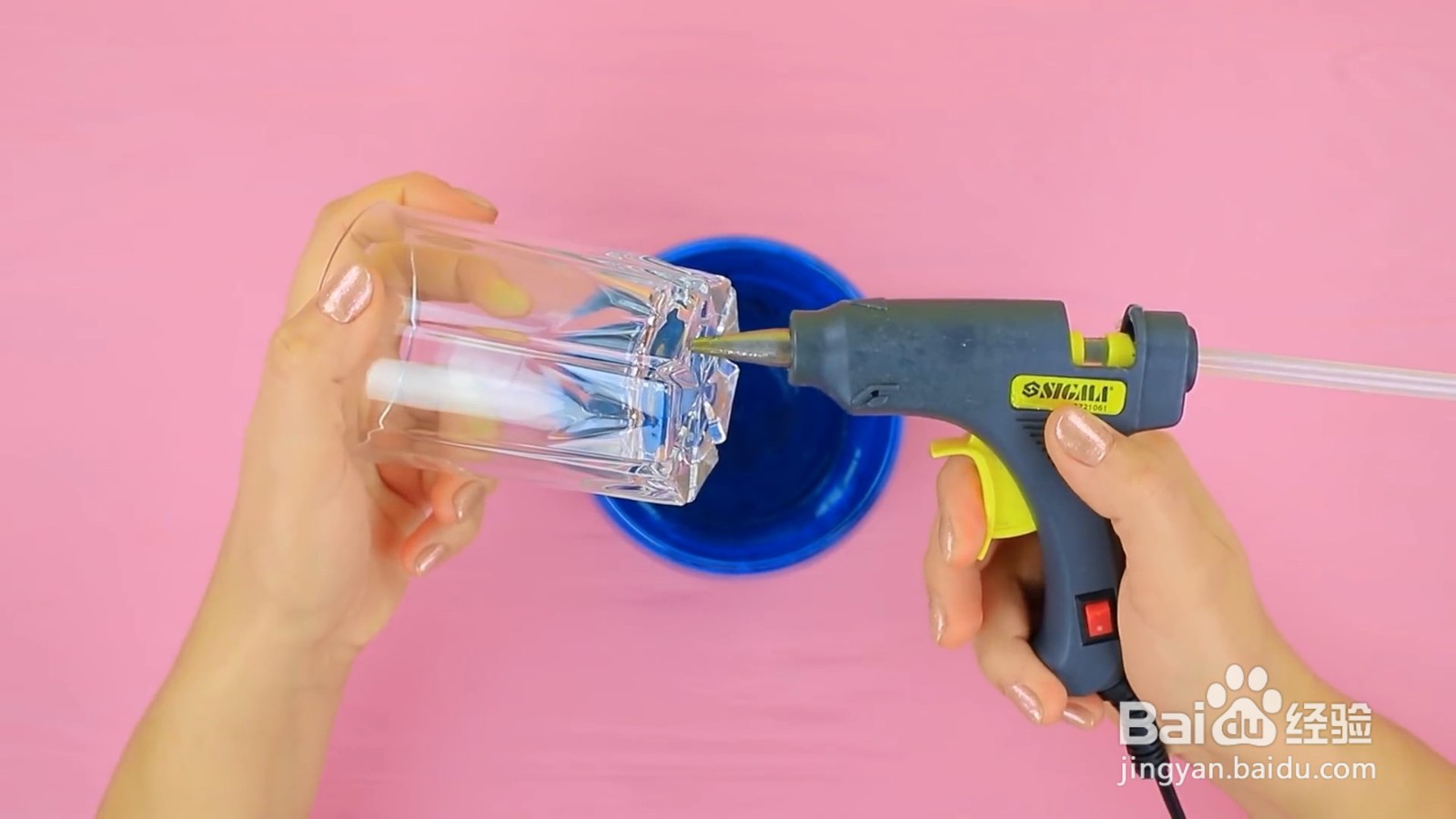 发光的美人鱼笔筒怎么制作