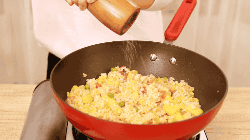 自己在家就能做的美味快手菠萝饭!