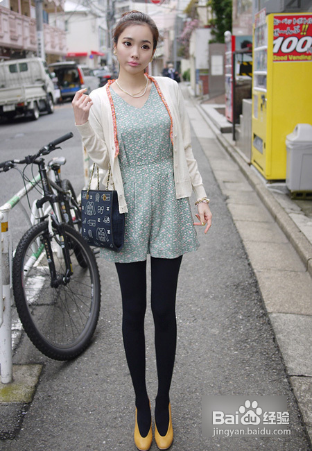 怎样在春夏季出游打扮成俏丽小女人