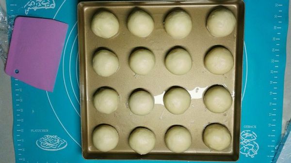 奶香脆底小面包