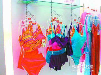 在游泳池遭遇咸猪手怎么办?