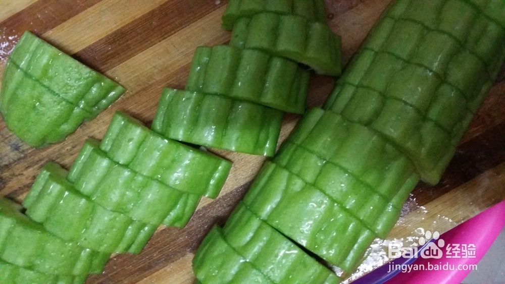 苦瓜黄豆汤的做法(下火润喉汤)