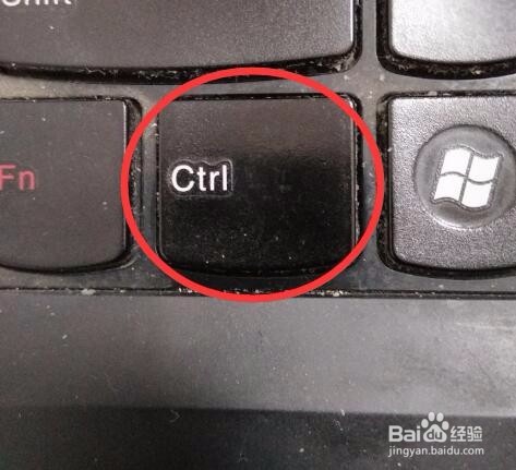 如何把电脑桌面图标变小