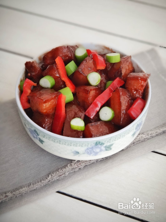 流传久远南北通吃的最家常菜肴【红腐乳烧肉】