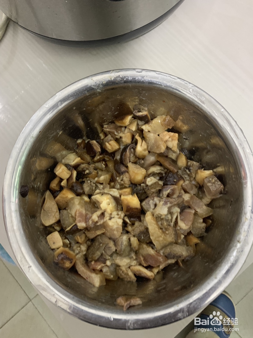 厨爸教你做香菇腊肉焖饭