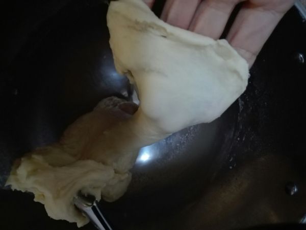 核桃葡萄干小餐包