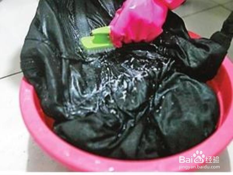 羽绒服怎么洗？