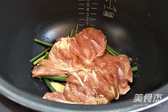 电饭煲【姜葱焗鸡腿】