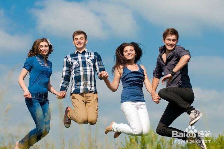 一个不常联系的朋友向你借钱怎么办?