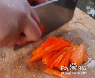 怎么做好吃的荷兰豆炒火腿肠