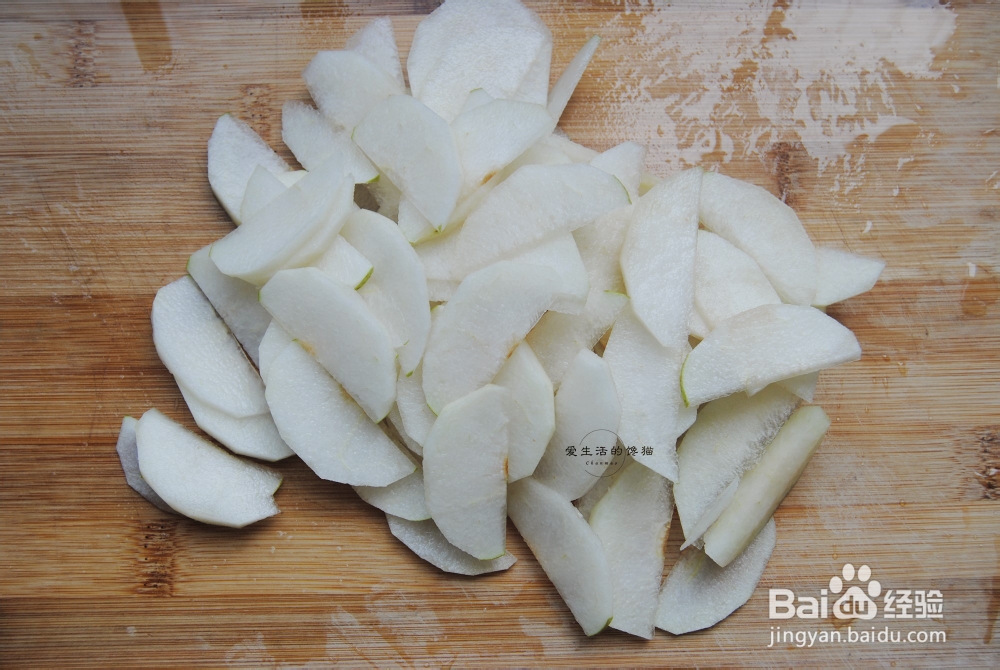家常做法的梨肉银耳