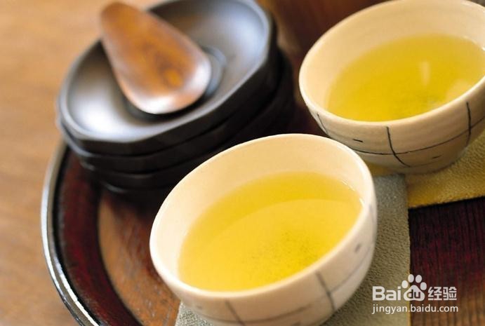 如何清洗干净杯中的茶渍