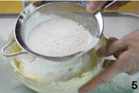 双色棋格奶油蛋糕