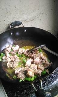 到底是怎样炒排骨