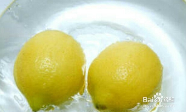 怎样轻松为马桶除菌去垢？