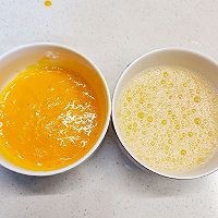 在家制作美味的金银虾仁羹