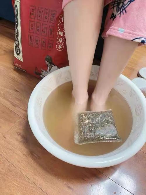 女明星都愛泡腳,泡腳真的能減肥養顏通經絡嗎?5款藥包測評