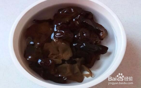 东北野生黑木耳的家常做法