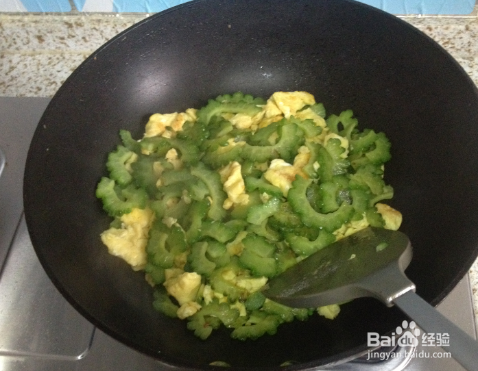 苦瓜炒蛋的家常炒法